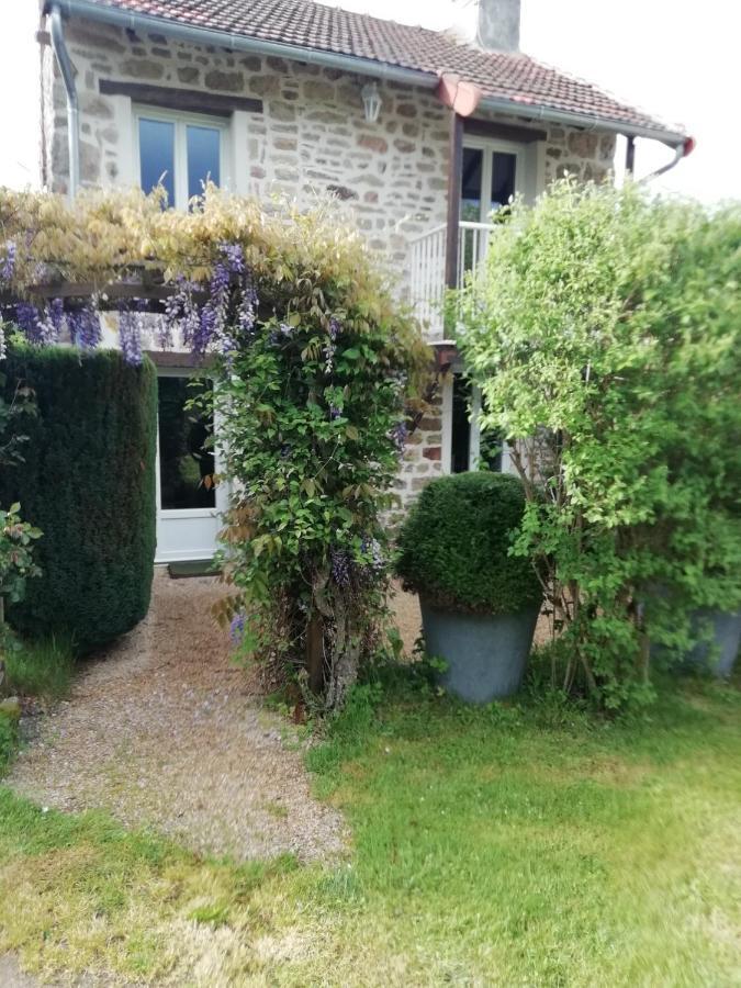Gite Thauron Exterior foto